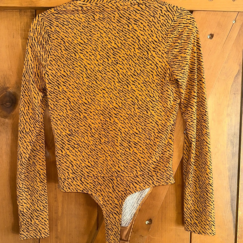 Banana Republic Patterned Burnt Orange Thong Bodysuit Sz XS - Picture 3 of 4